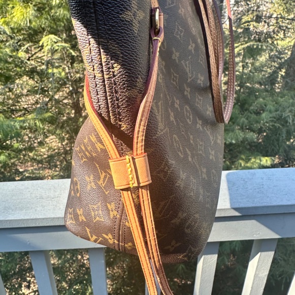 Louis Vuitton Madison Fondee en 1854 Neverfull - Picture 7 of 7